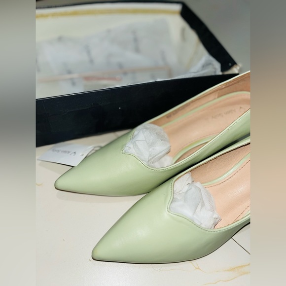 Women mint color solid pumps (heels) - SIZE- UK-7, EUR-40 - Picture 10 of 13